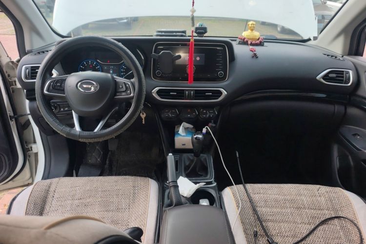 Used GAC Trumpchi GS4 2018 235T Manual Two-Wheel Drive Elite Edition Center Console