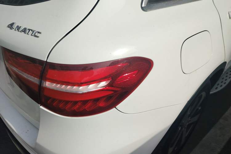 Used Mercedes-Benz GLC 2016 GLC 260 4MATIC Luxury Model