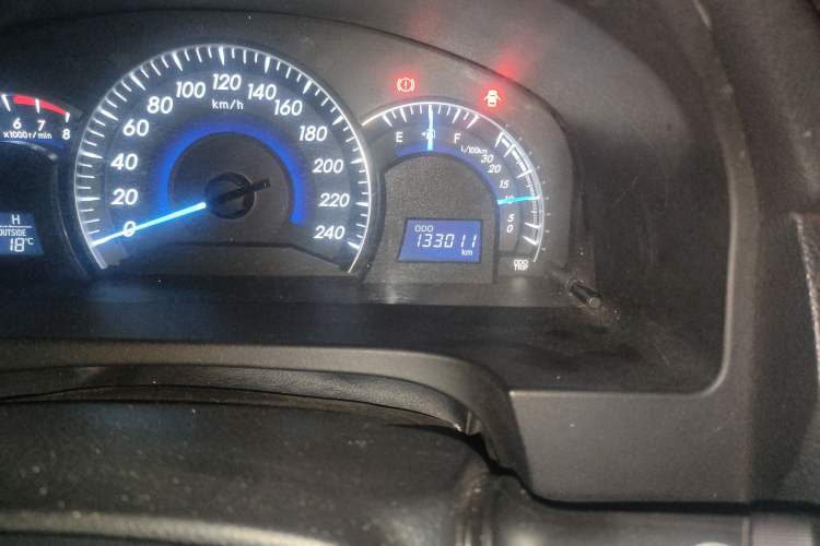 Used Toyota Camry 2013 2.0G Comfort Edition Odometer Close Up