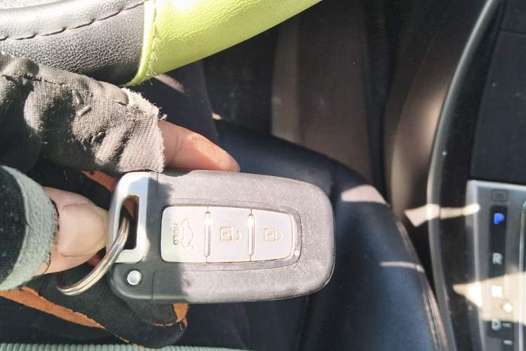 Used Hyundai Elantra (5th Generation / Langdong) 2013 1.6L Automatic Leading Model