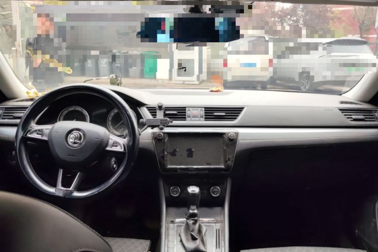 Used Skoda Superb 2018 TSI280 DSG Comfort Edition China V Standard Center Console