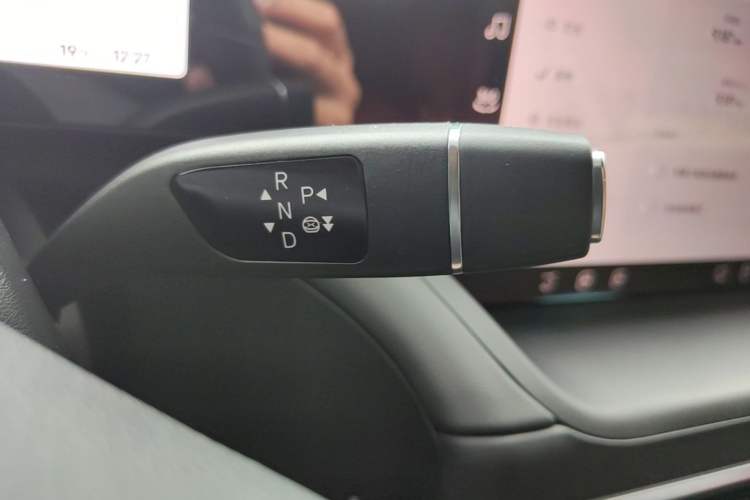 Used XPeng P7 2023 P7i 702 Max Gear Lever