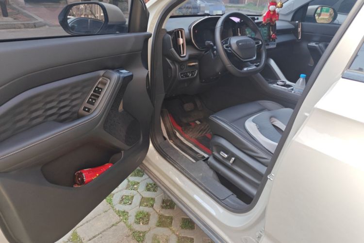 Used Wuling Xingyun 2023 2.0L DHT Flagship Edition