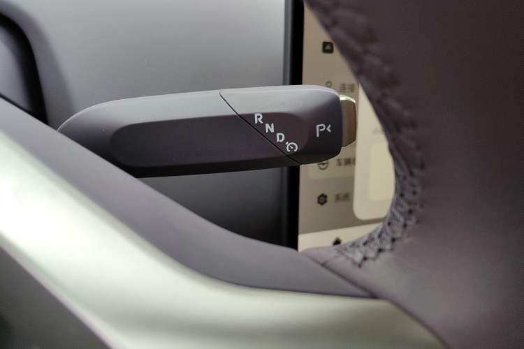 Used Avatr 12 2025 Ultra Extended-Range Edition Gear Lever