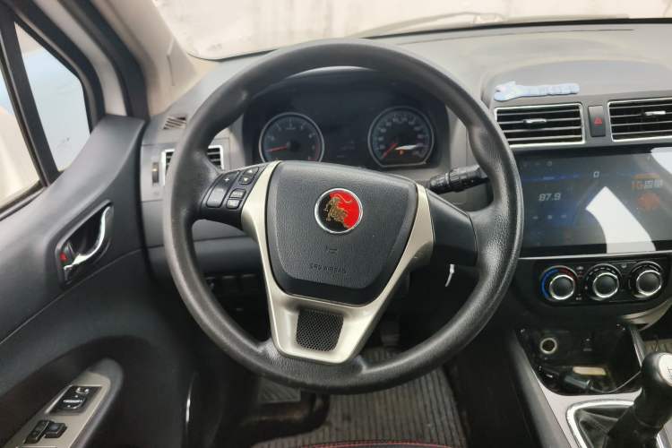 Used FORTHING Joyear X5 2013 1.6L Manual Luxury Model China IV Standard Steering Wheel