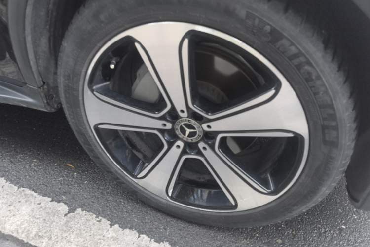 Used Mercedes-Benz GLC 2019 GLC 300 L 4MATIC Dynamic Model