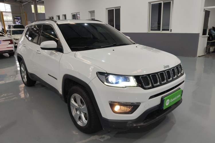 Used Jeep Compass 2019 200T Automatic Family Edition - Connected Large Screen Version
