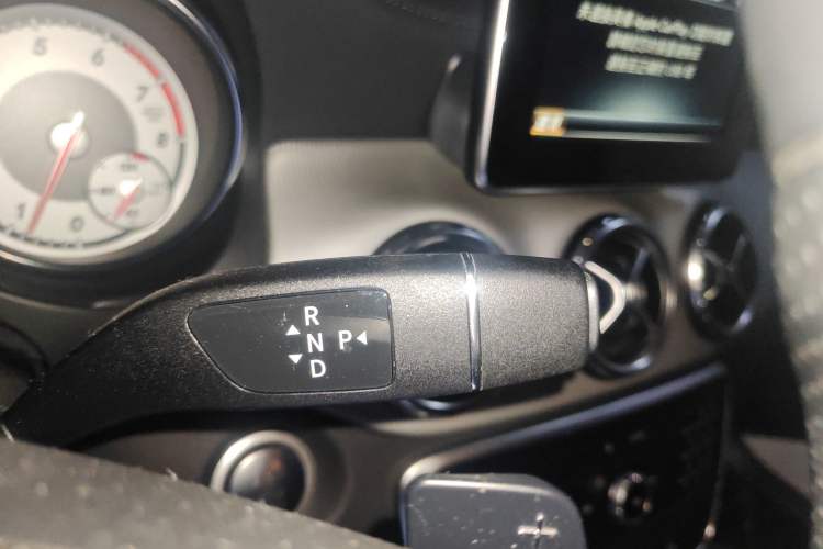 Used Mercedes-Benz GLA 2016 GLA 200 Fashion Model