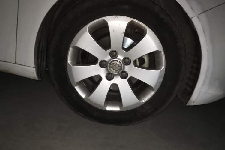 Used Buick Regal 2012 2.0L Comfort Edition Right Front Wheel Hub