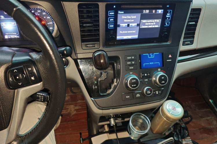 Used Toyota SIENNA  Audio And AC Panel