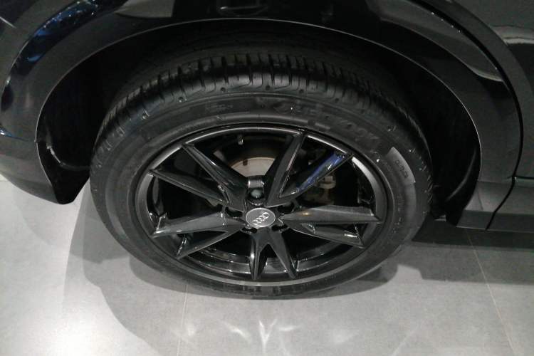 Used Audi Q2L 2021 35 TFSI Fashion Dynamic Model
