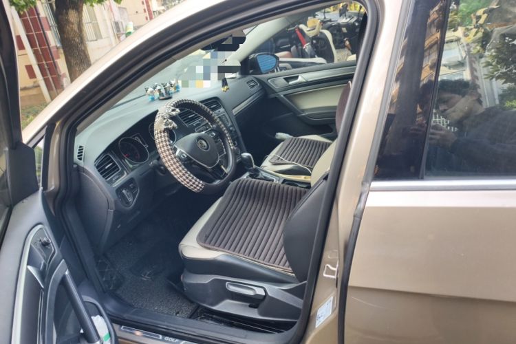 Used Volkswagen Golf 2017 230TSI Automatic Luxury Million-Vehicle Commemorative Edition Driver Seat