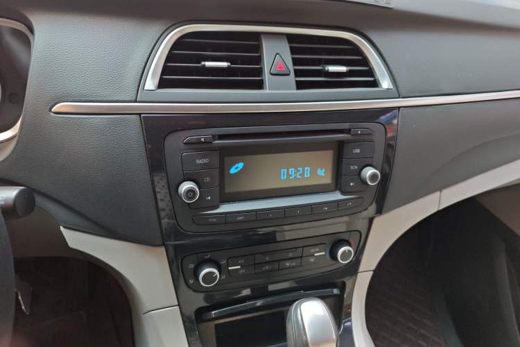 Used Huasong 7 2015 2.0T Automatic Comfort Model