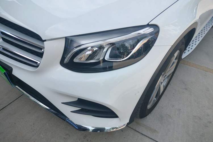 Used Mercedes-Benz GLC 2017 GLC 260 4MATIC Luxury Model