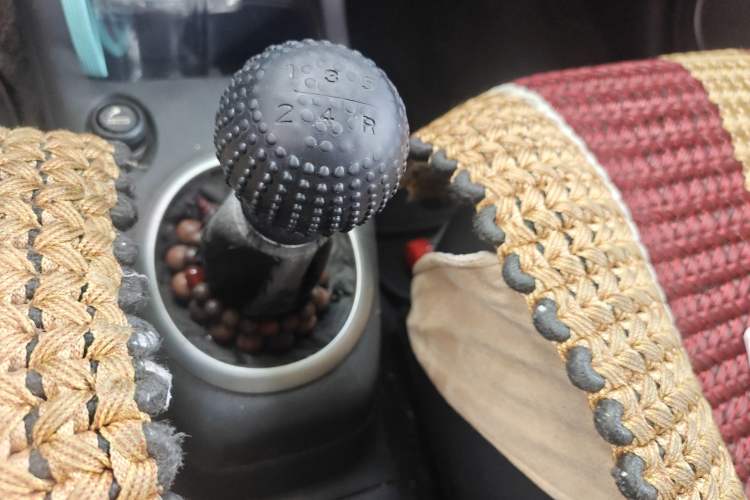 Used Suzuki Swift 2011 1.5L Manual Sport Edition Gear Lever