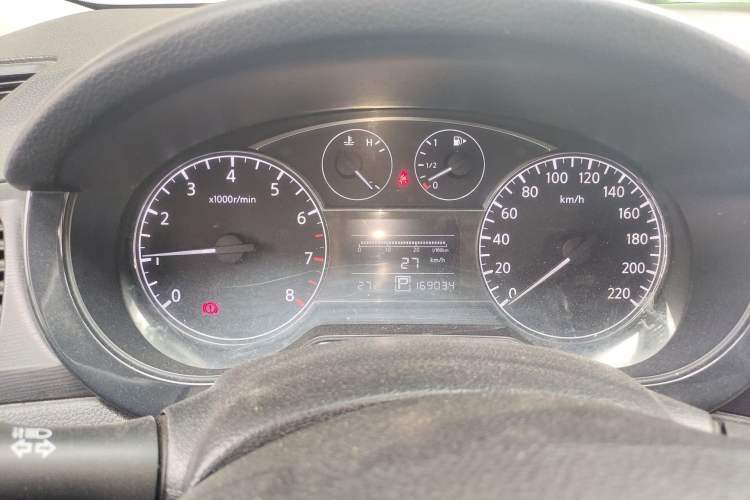 Used Nissan Tiida 2011 1.6L CVT Comfort Model
