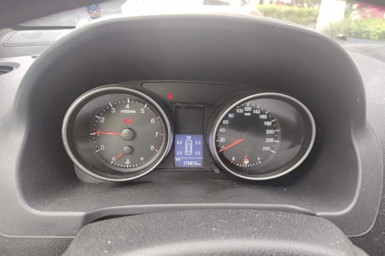 Used Haval H6 2014 Upgraded Model 1.5T Manual Two-Wheel Drive Elite Version
