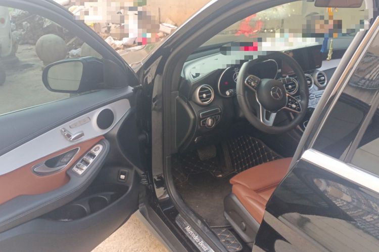 Used Mercedes-Benz GLC 2022 Refreshed GLC 260 L 4MATIC Dynamic Edition Interior 3