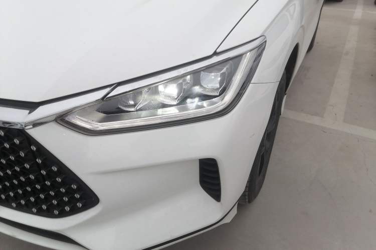 Used BYD e2 2020 Upgraded Version Long-Range Edition Luxury Model Left Front Headlight
