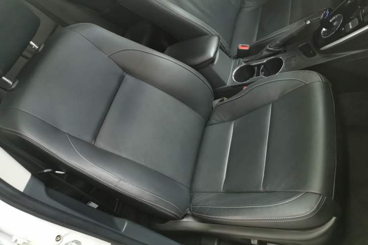 Used Toyota Corolla Hybrid E+ 2020 1.8L E-CVT Comfort Edition Right Front Seat