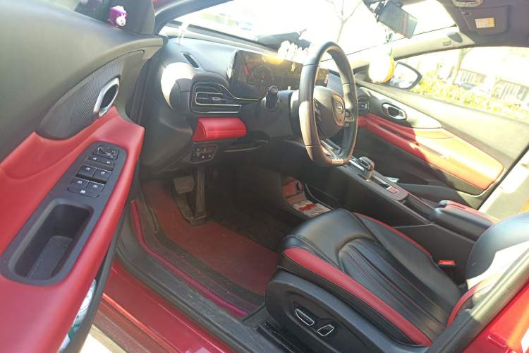 Used GAC Trumpchi EMPOW 2021 270T DCT J11 Version
