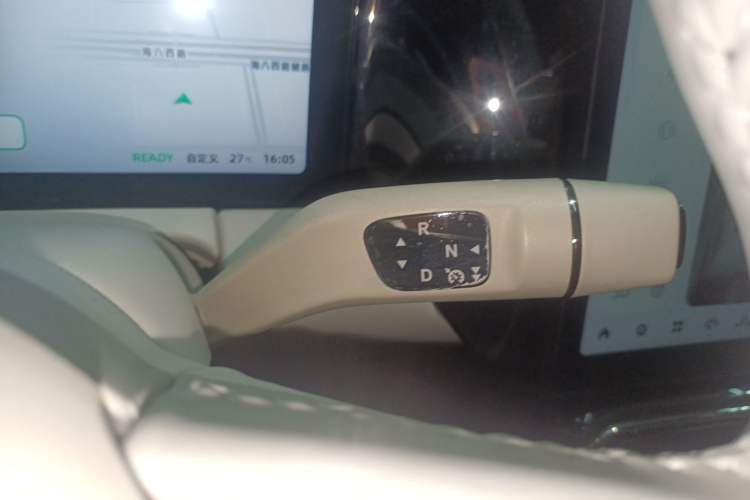 Used Leapmotor C11 2023 Pure Electric 500 Smart Edition Gear Lever