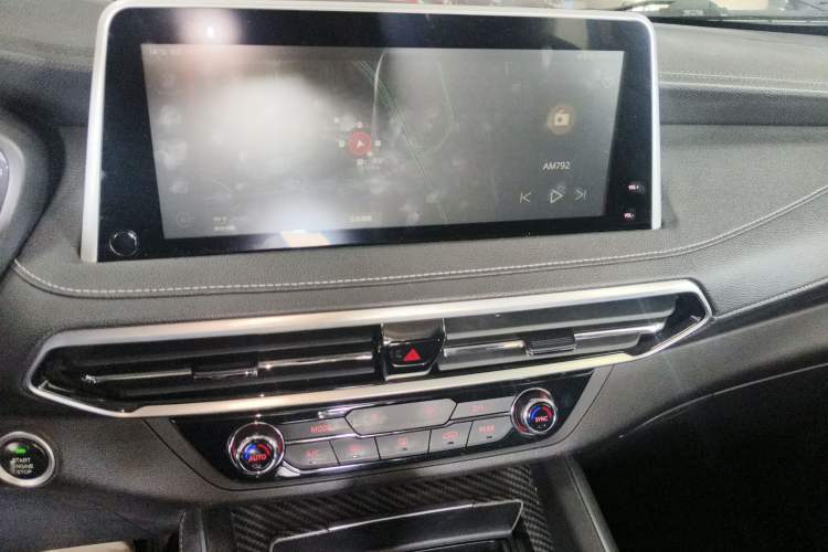 Used SAIC MAXUS D90 2017 2.0T Automatic All-Wheel Drive Sirius