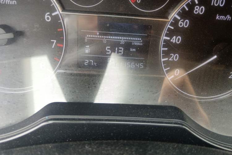 Used Nissan Tiida 2011 1.6L CVT Smart Version Odometer Close Up