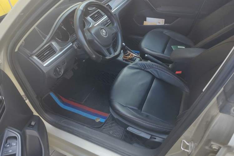 Used Volkswagen Bora 2018 1.5L Automatic Fashion Model Driver Seat