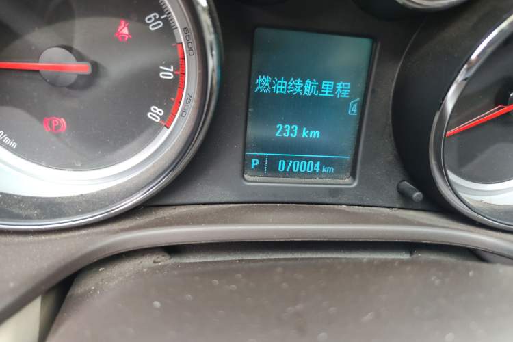 Used Buick Regal 2012 2.4L SIDI Flagship Edition Odometer Close Up