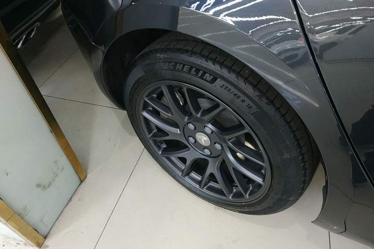 Used Tesla Model 3 2023 Rear-Wheel-Drive Version
