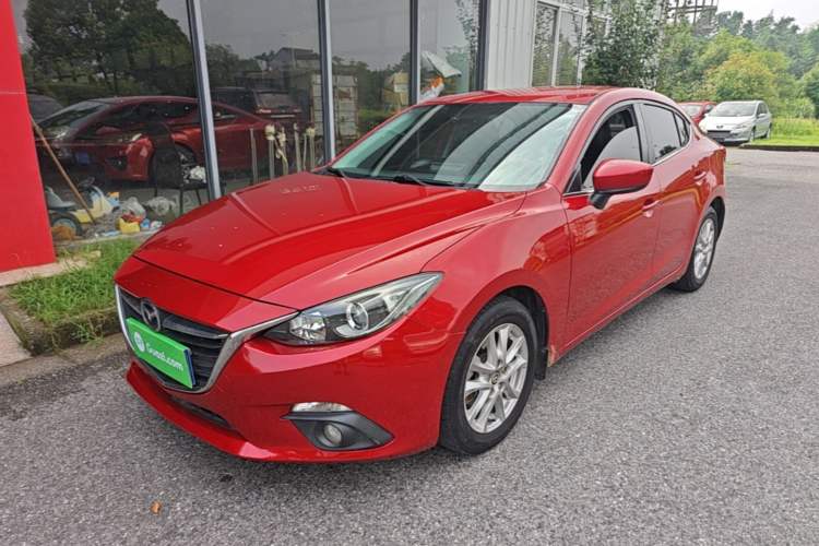 Used Mazda 3 Axela 2016 Sedan 1.5L Automatic Comfort Model