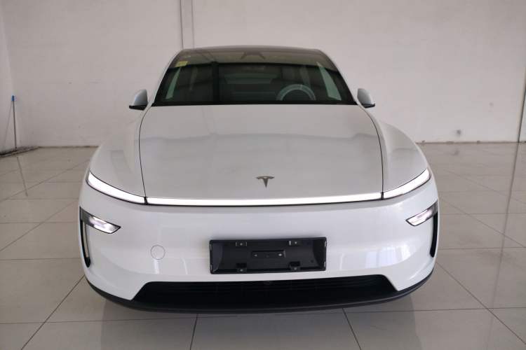 Used Tesla Model Y 2026 Long-Range All-Wheel-Drive Model