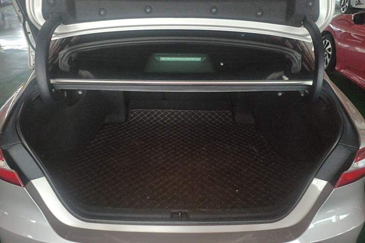 Used Toyota Camry 2022 2.0GVP Premier Edition Trunk