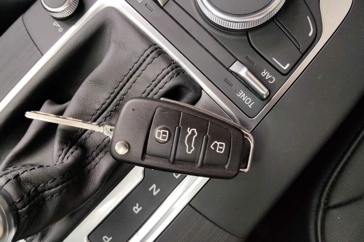 Used Audi A3 2014 Sportback 35 TFSI Automatic Ambition Edition Vehicle Key