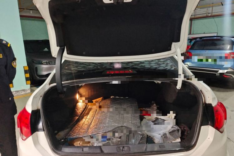 Used Citroen C4L 2015 1.2T Automatic Luxury Edition Trunk