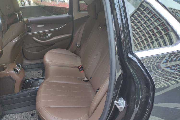 Used Mercedes-Benz E-Class 2019 Facelifted E 300 L Stylish Version Left Rear Seat