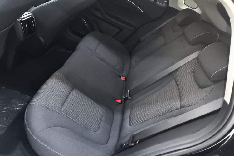 Used Bestune B70 2022 Third Generation 1.5T Automatic Enjoyment Version Left Rear Seat