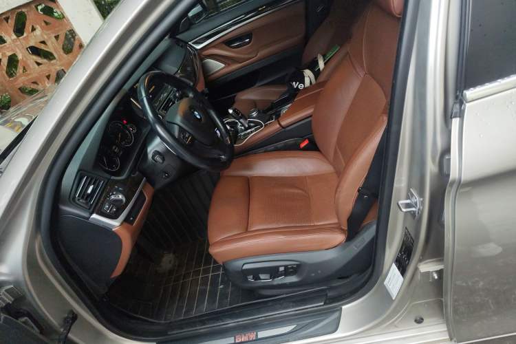 Used BMW 5 Series 2014 535Li Leading Model