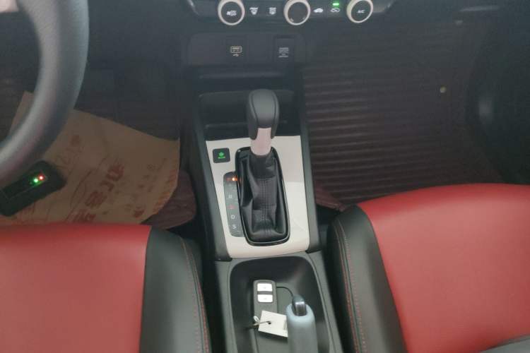 Used Honda Fit 2022 1.5L CVT Trendy Sunroof Edition Gear Lever