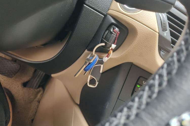 Used BMW X1 2010 xDrive25i
