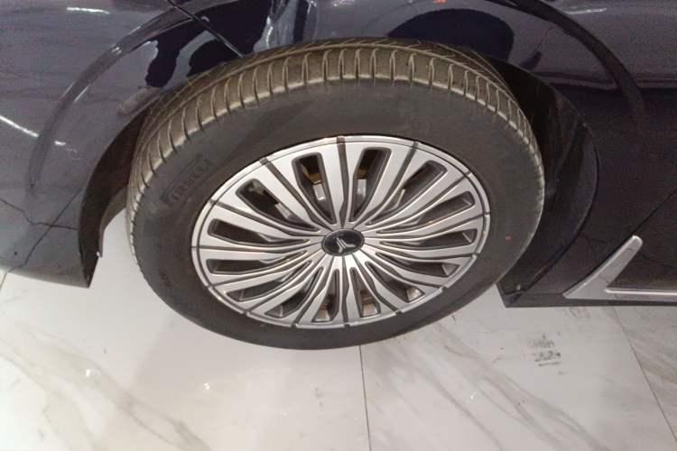 Used VOYAH Dream 2024 EV Long-Range Flagship Edition
