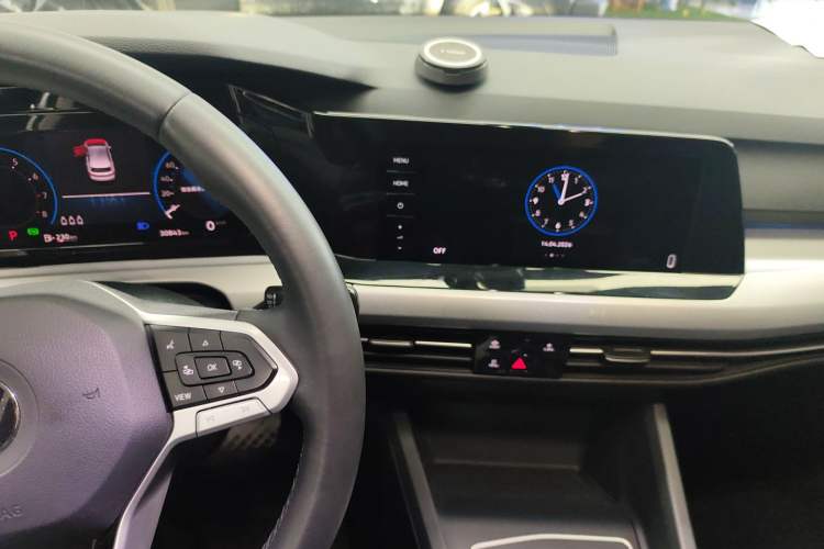 Used Volkswagen Golf 2021 280TSI DSG Pro Audio And AC Panel