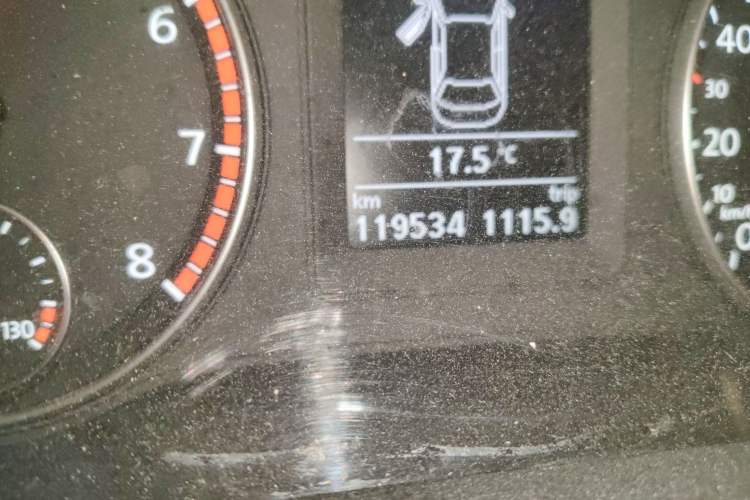 Used Volkswagen Sagitar 2014 Revised Version 1.4TSI Automatic Luxury Edition