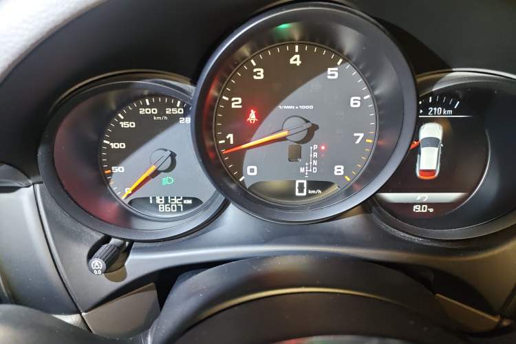 Used Porsche Macan 2017 Macan 2.0T Instrument Cluster