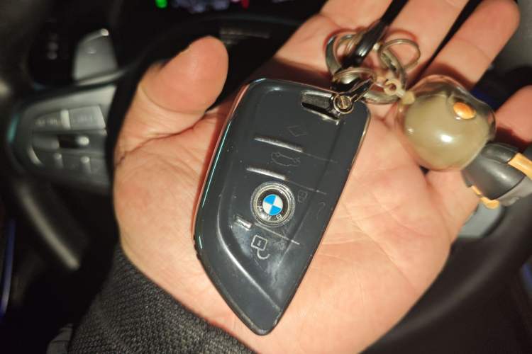 Used BMW X5 2022 Restyled xDrive 30Li Luxury Version M Sport Package Vehicle Key