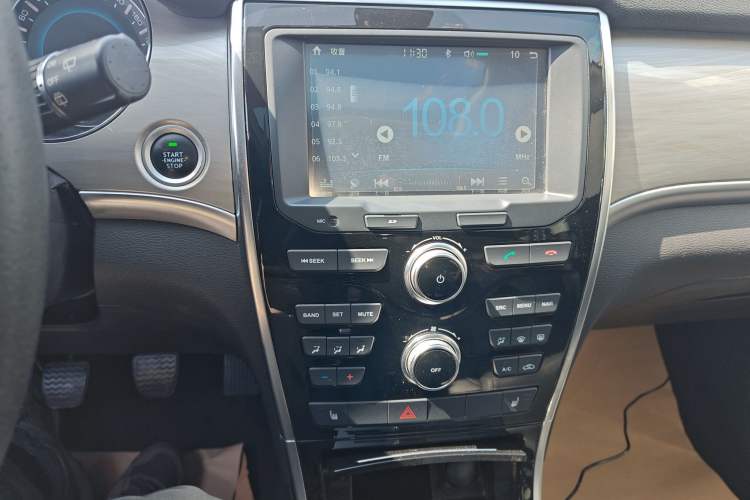 Used Haval H2 2017 Red-Label 1.5T Manual Two-Wheel-Drive Elite Model