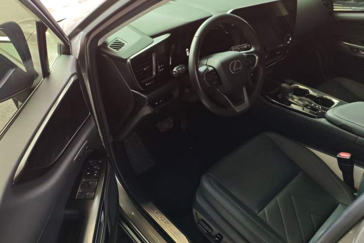 Used Lexus NX New Energy 2023 400h+ Comfort Edition Driver Seat