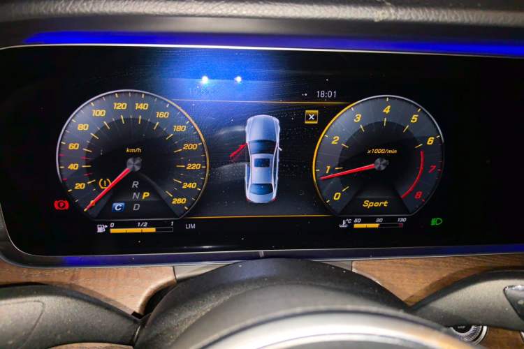 Used Mercedes-Benz E-Class 2019 Facelifted E 300 L Stylish Version Instrument Cluster