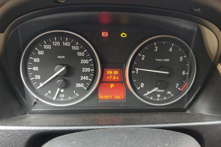 Used BMW X1 2012 sDrive18i Luxury Model Instrument Cluster
